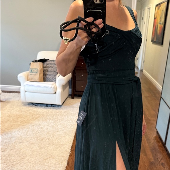 Lulu's Elegant Dark Green Maxi Dress size M NWT - Picture 2 of 5